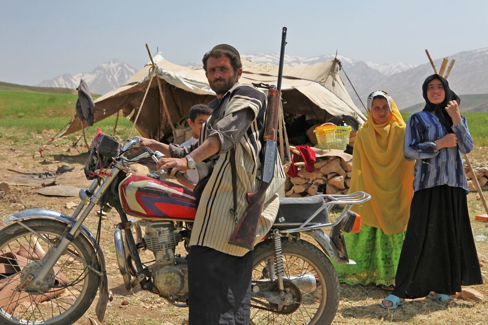 Familia de nómadas Bhaktiari en las montañas Zagros del Kuzhestan